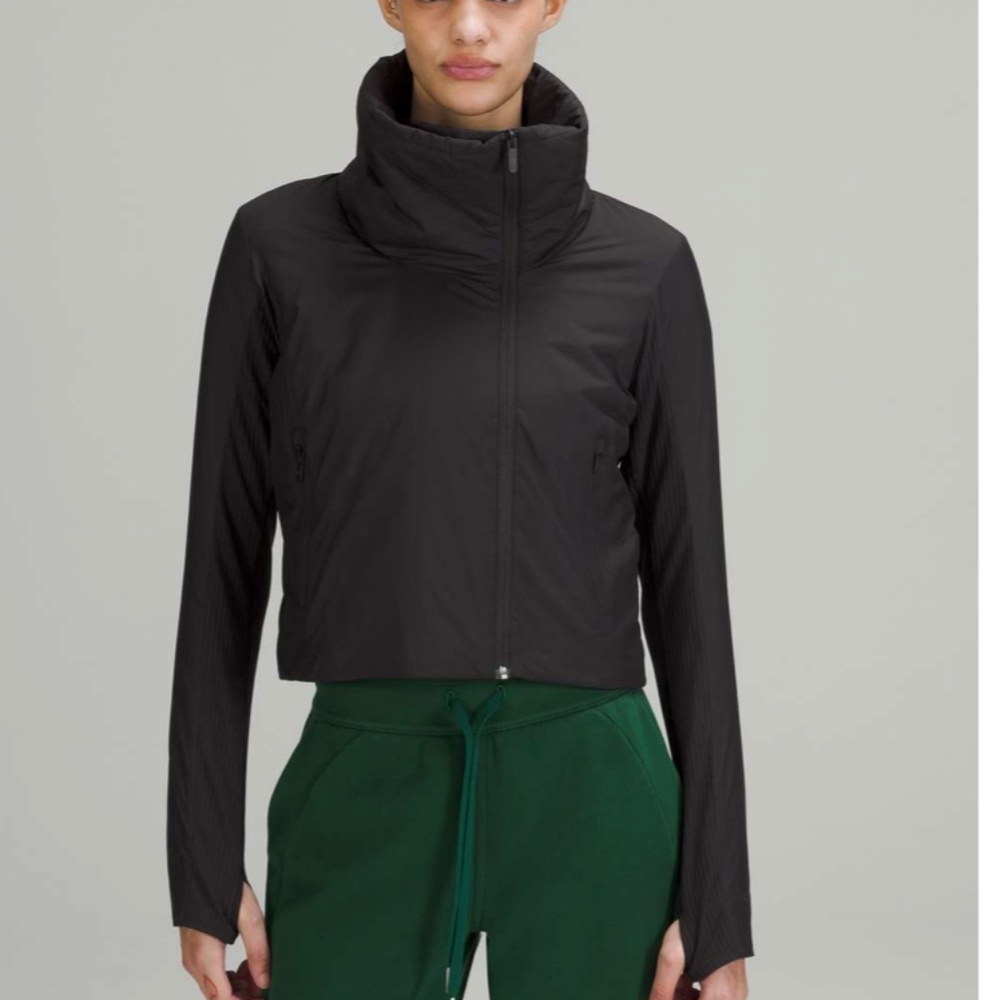LULULEMON SLEEK CITY JACKET SIZE 12 BLACK PRIMALOFT INSULATED